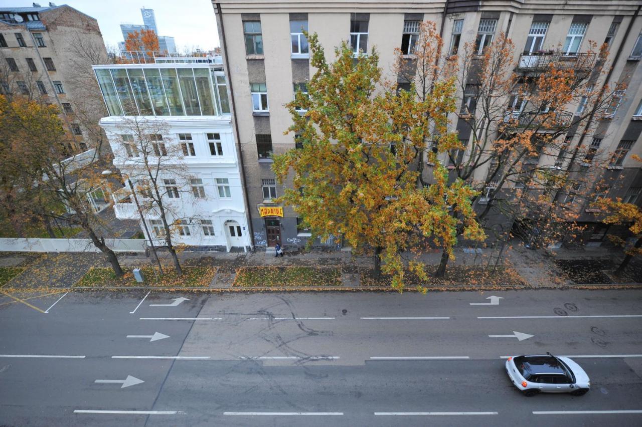 Central Comfort At Hanzas Residence, Stay Near Cafes, Bars, Museums & Esplanade Riga Kültér fotó