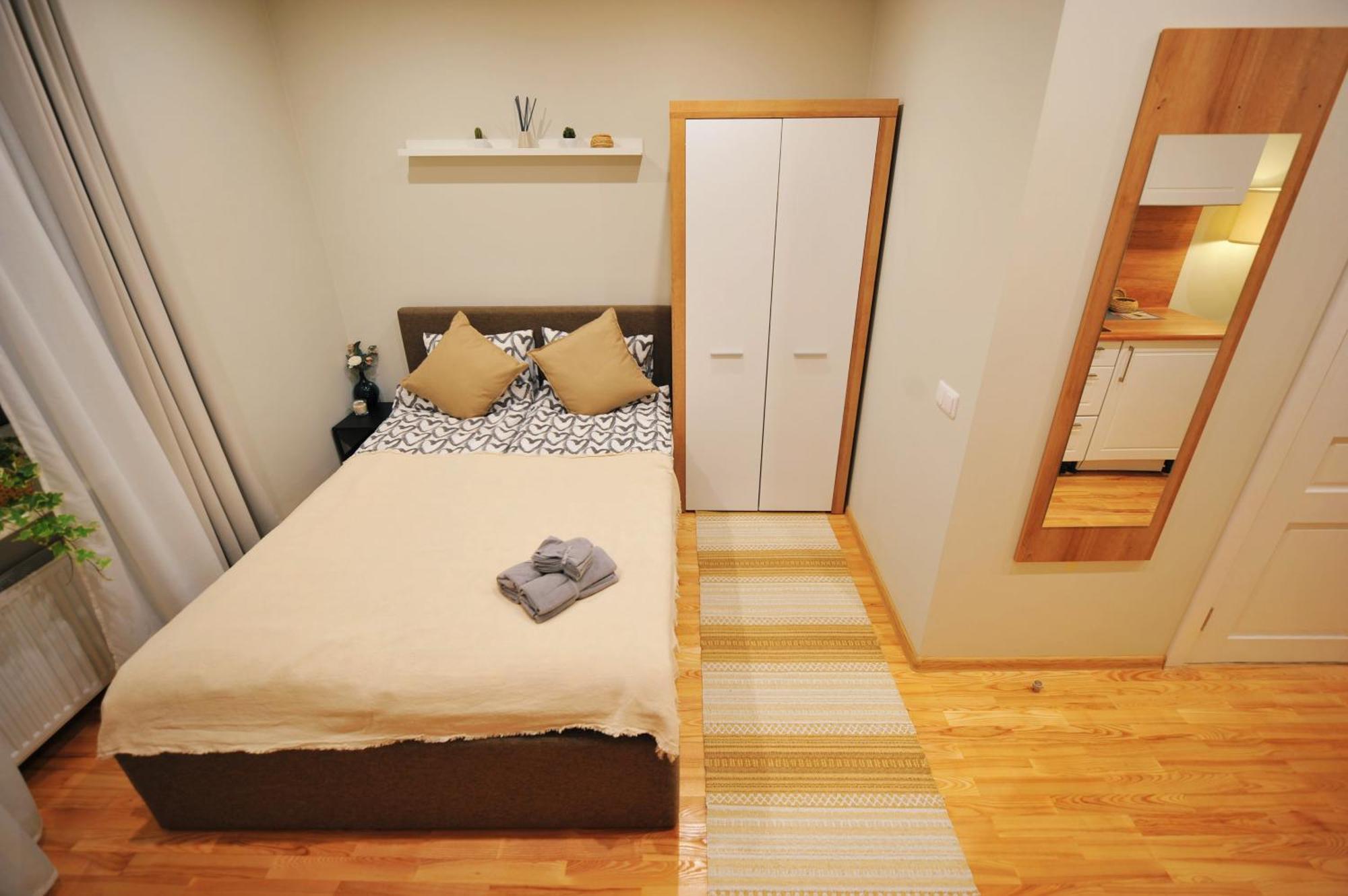 Central Comfort At Hanzas Residence, Stay Near Cafes, Bars, Museums & Esplanade Riga Szoba fotó