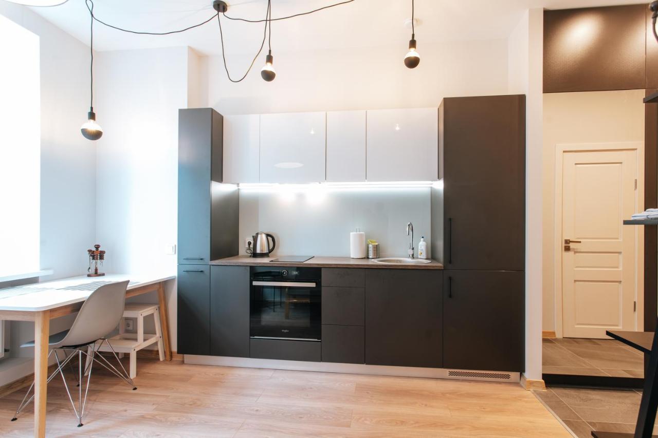 Central Comfort At Hanzas Residence, Stay Near Cafes, Bars, Museums & Esplanade Riga Kültér fotó